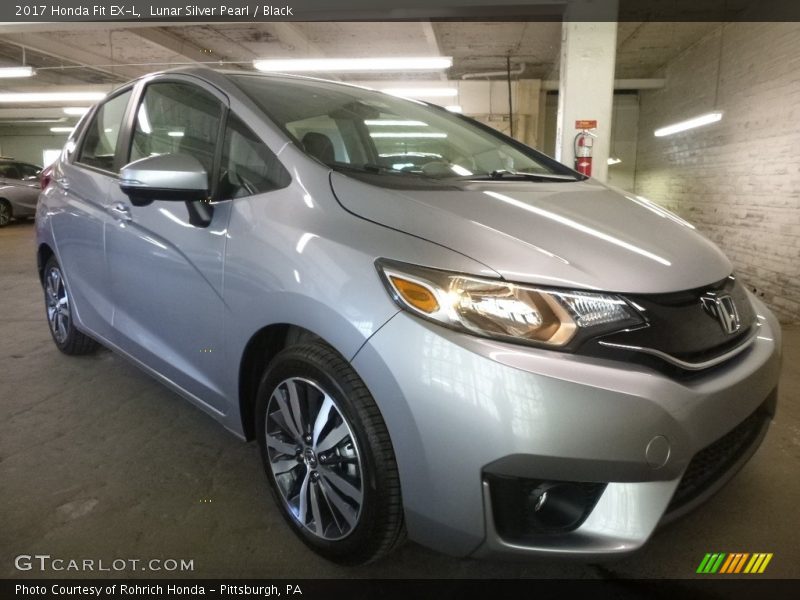 Front 3/4 View of 2017 Fit EX-L