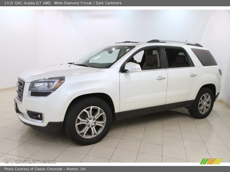 Front 3/4 View of 2015 Acadia SLT AWD