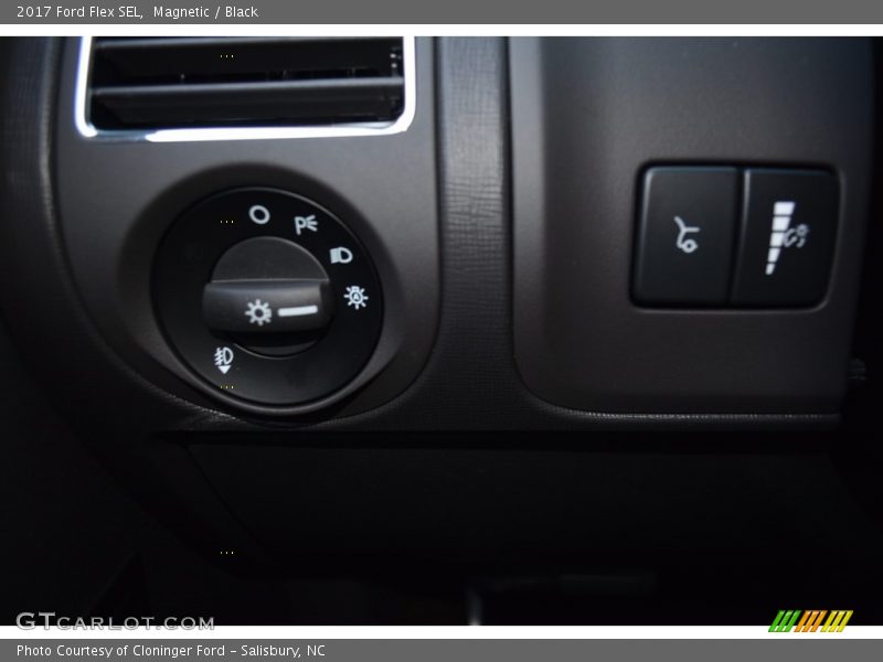 Magnetic / Black 2017 Ford Flex SEL