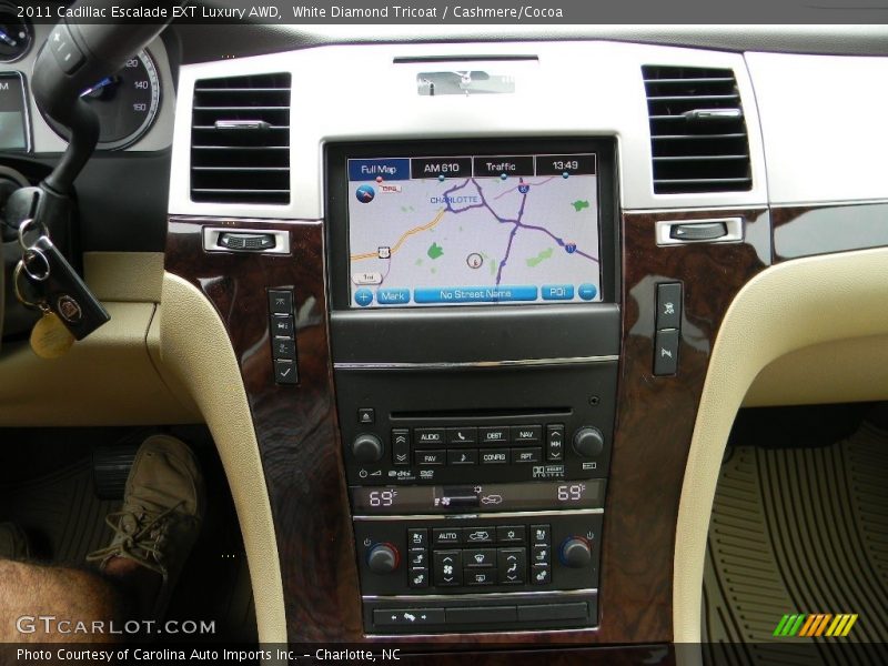 White Diamond Tricoat / Cashmere/Cocoa 2011 Cadillac Escalade EXT Luxury AWD
