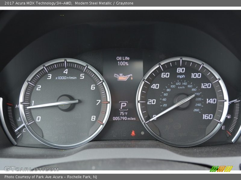 Modern Steel Metallic / Graystone 2017 Acura MDX Technology SH-AWD