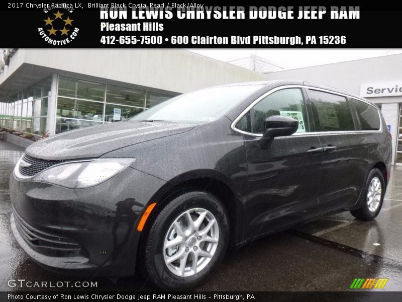 Brilliant Black Crystal Pearl / Black/Alloy 2017 Chrysler Pacifica LX