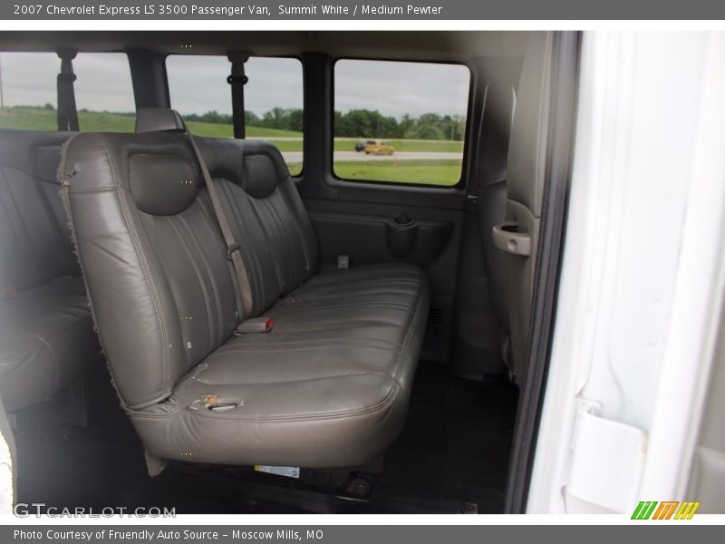 Summit White / Medium Pewter 2007 Chevrolet Express LS 3500 Passenger Van
