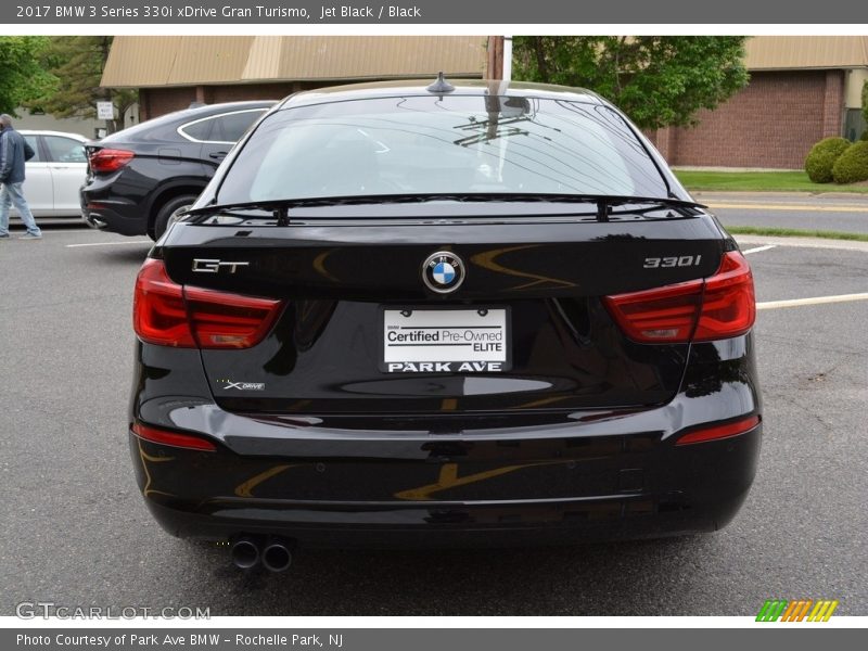 Jet Black / Black 2017 BMW 3 Series 330i xDrive Gran Turismo