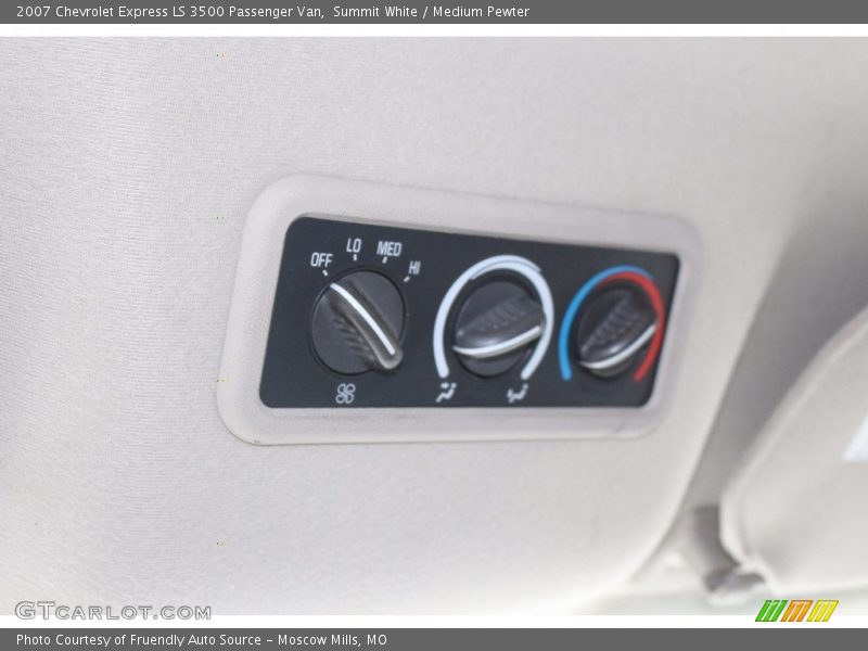 Summit White / Medium Pewter 2007 Chevrolet Express LS 3500 Passenger Van