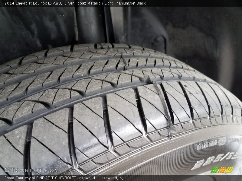 Silver Topaz Metallic / Light Titanium/Jet Black 2014 Chevrolet Equinox LS AWD