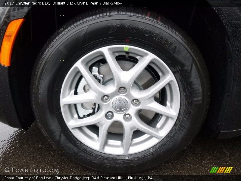 Brilliant Black Crystal Pearl / Black/Alloy 2017 Chrysler Pacifica LX