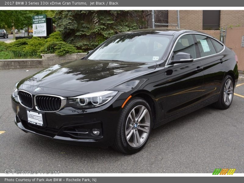 Jet Black / Black 2017 BMW 3 Series 330i xDrive Gran Turismo