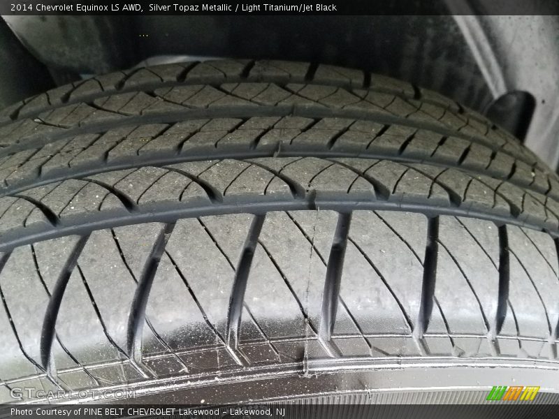 Silver Topaz Metallic / Light Titanium/Jet Black 2014 Chevrolet Equinox LS AWD