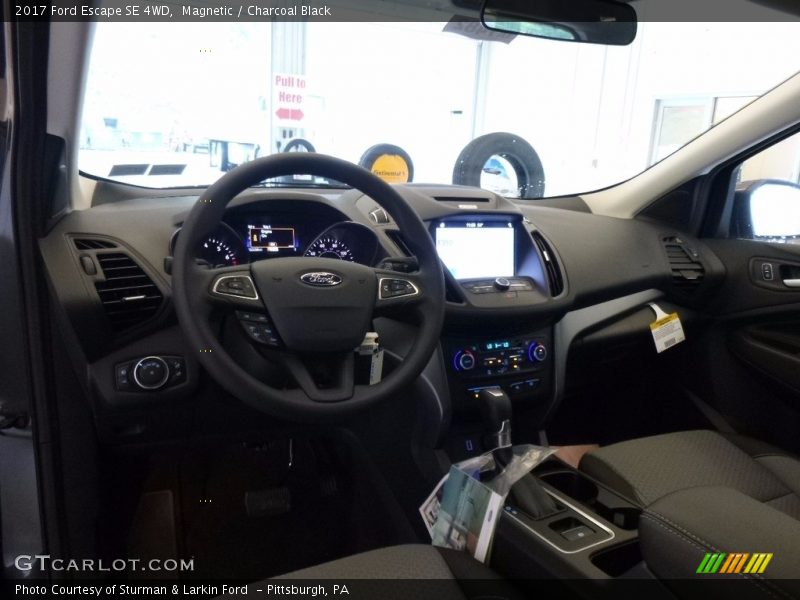 Magnetic / Charcoal Black 2017 Ford Escape SE 4WD