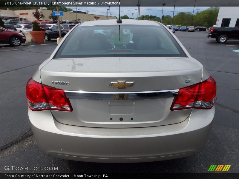 Champagne Silver Metallic / Brownstone 2015 Chevrolet Cruze LT