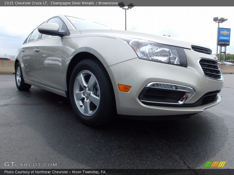 Champagne Silver Metallic / Brownstone 2015 Chevrolet Cruze LT
