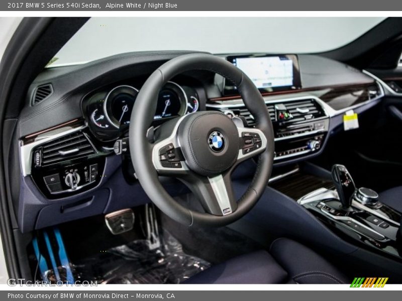 Alpine White / Night Blue 2017 BMW 5 Series 540i Sedan