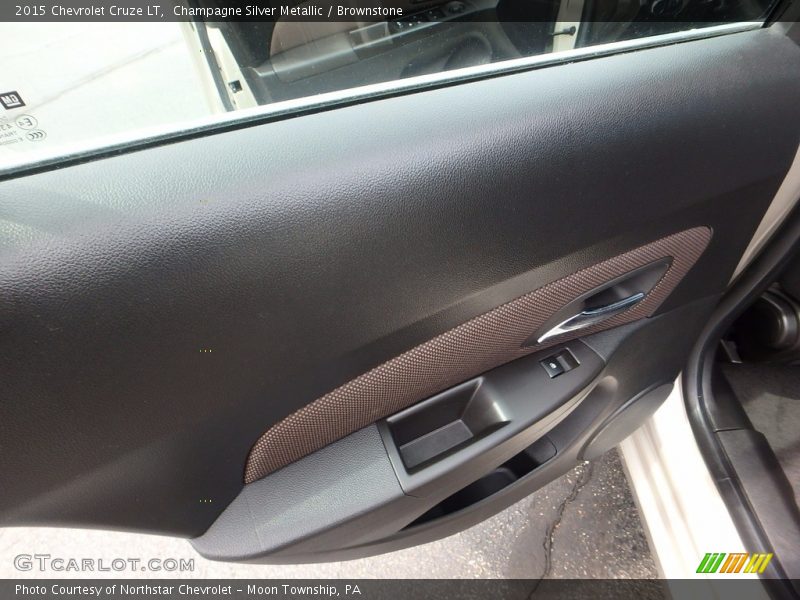 Champagne Silver Metallic / Brownstone 2015 Chevrolet Cruze LT