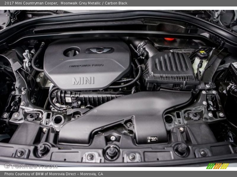 Moonwalk Grey Metallic / Carbon Black 2017 Mini Countryman Cooper