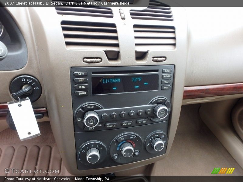 Controls of 2007 Malibu LT Sedan