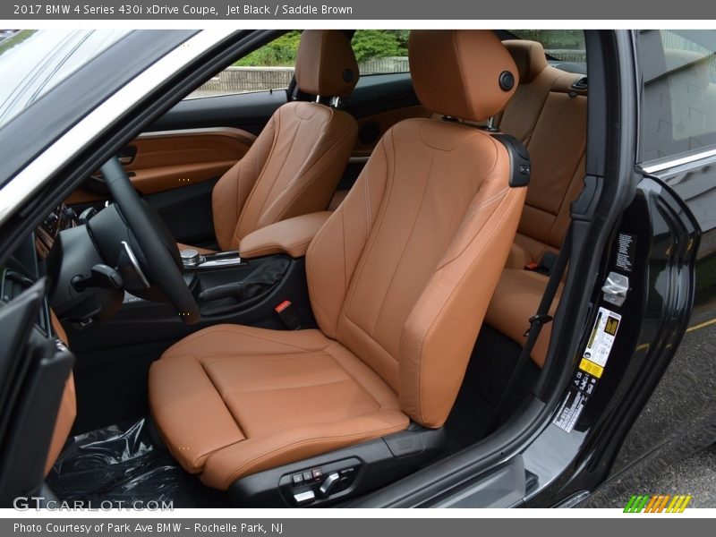 Front Seat of 2017 4 Series 430i xDrive Coupe