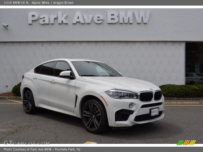 Alpine White / Aragon Brown 2016 BMW X6 M