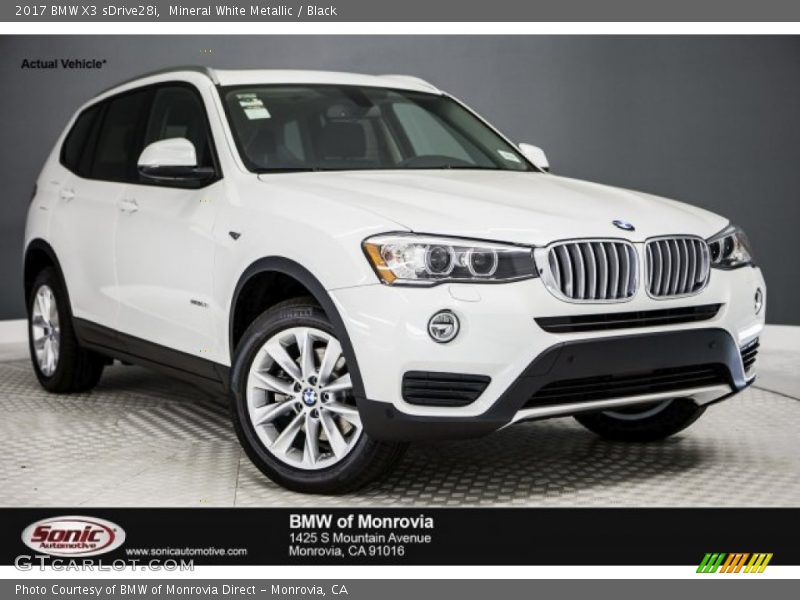 Mineral White Metallic / Black 2017 BMW X3 sDrive28i