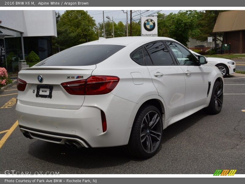 Alpine White / Aragon Brown 2016 BMW X6 M