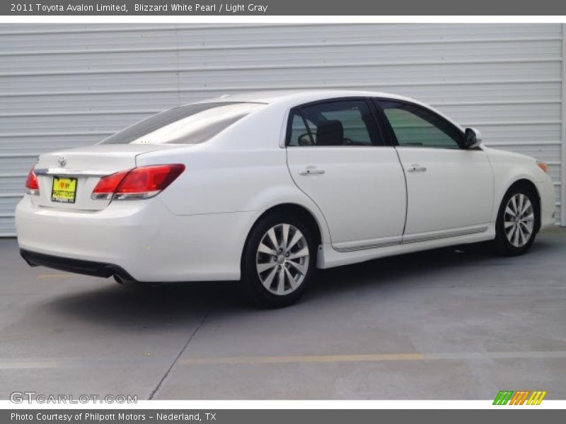 Blizzard White Pearl / Light Gray 2011 Toyota Avalon Limited