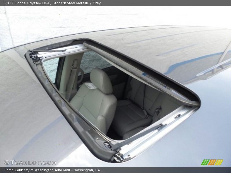 Modern Steel Metallic / Gray 2017 Honda Odyssey EX-L