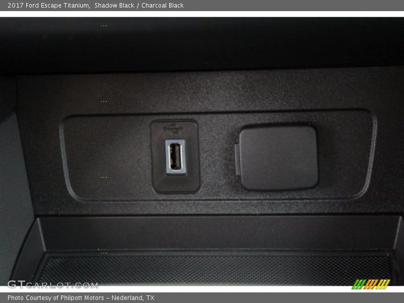Shadow Black / Charcoal Black 2017 Ford Escape Titanium