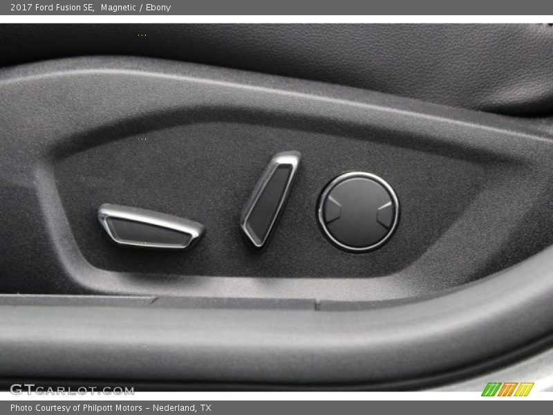 Magnetic / Ebony 2017 Ford Fusion SE