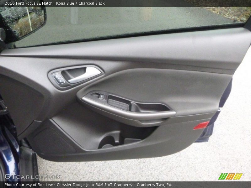 Kona Blue / Charcoal Black 2016 Ford Focus SE Hatch