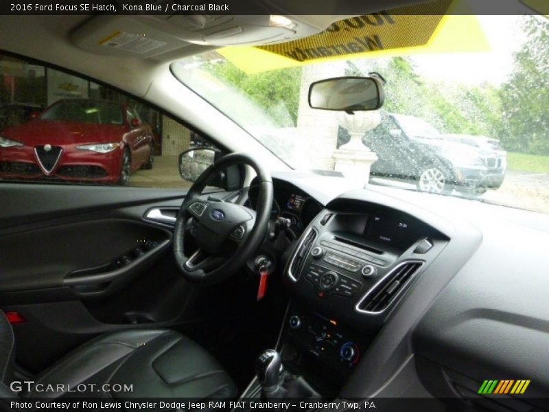 Kona Blue / Charcoal Black 2016 Ford Focus SE Hatch