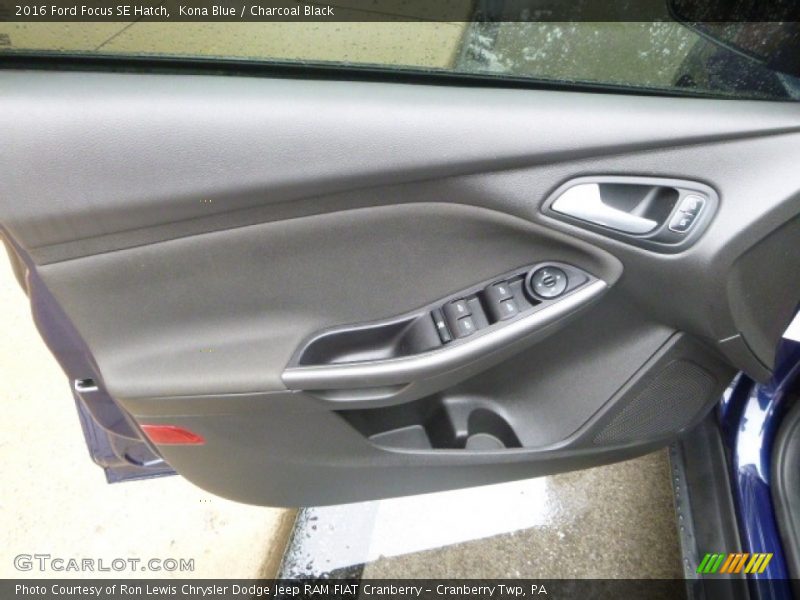 Kona Blue / Charcoal Black 2016 Ford Focus SE Hatch