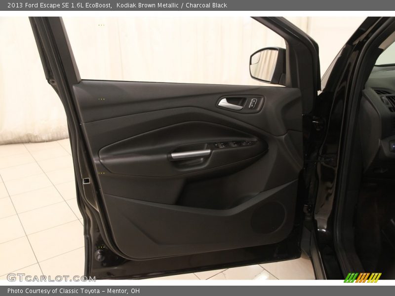 Kodiak Brown Metallic / Charcoal Black 2013 Ford Escape SE 1.6L EcoBoost