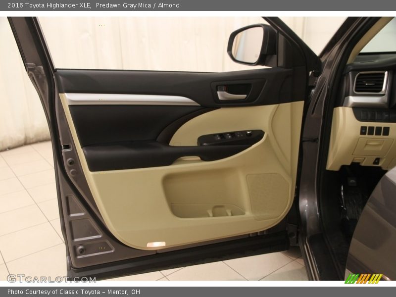 Predawn Gray Mica / Almond 2016 Toyota Highlander XLE