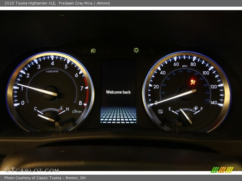 Predawn Gray Mica / Almond 2016 Toyota Highlander XLE