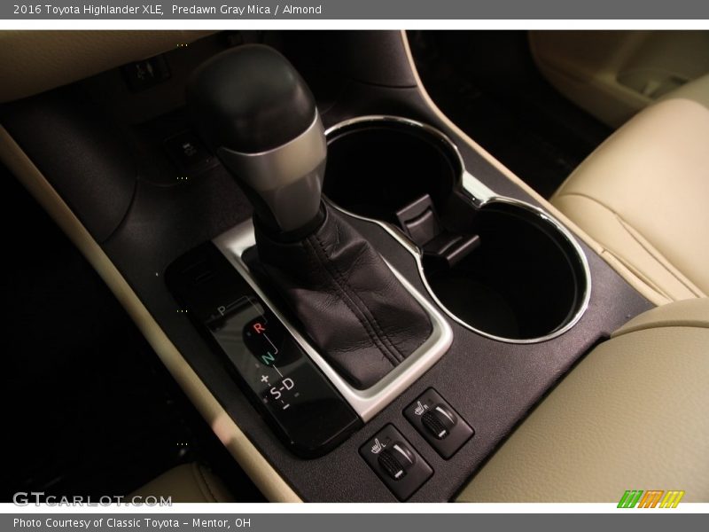 Predawn Gray Mica / Almond 2016 Toyota Highlander XLE