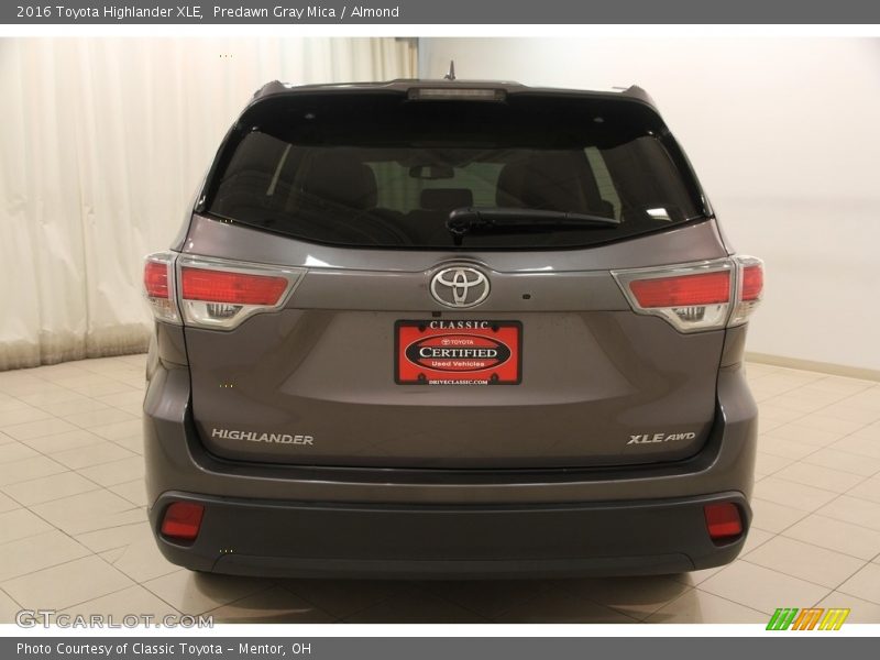 Predawn Gray Mica / Almond 2016 Toyota Highlander XLE