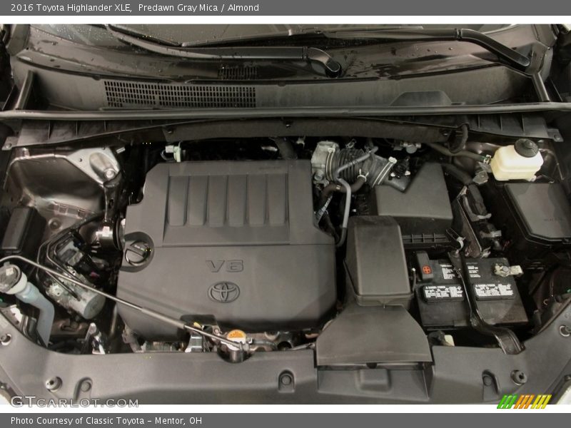 Predawn Gray Mica / Almond 2016 Toyota Highlander XLE