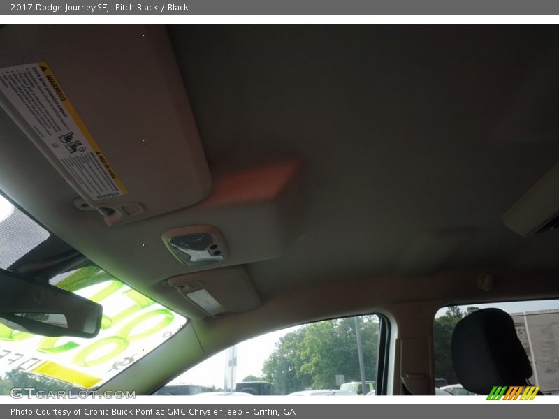 Pitch Black / Black 2017 Dodge Journey SE