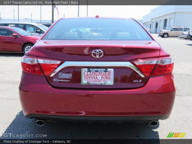 Ruby Flare Pearl / Black 2017 Toyota Camry XLE V6