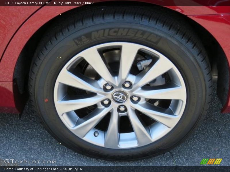 Ruby Flare Pearl / Black 2017 Toyota Camry XLE V6