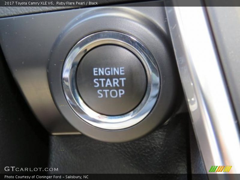 Ruby Flare Pearl / Black 2017 Toyota Camry XLE V6
