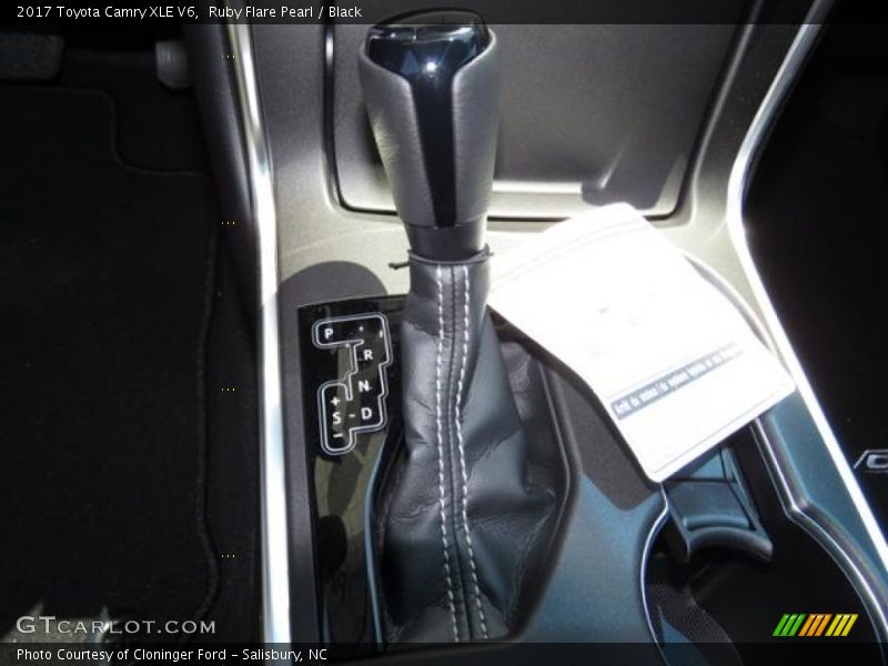 Ruby Flare Pearl / Black 2017 Toyota Camry XLE V6