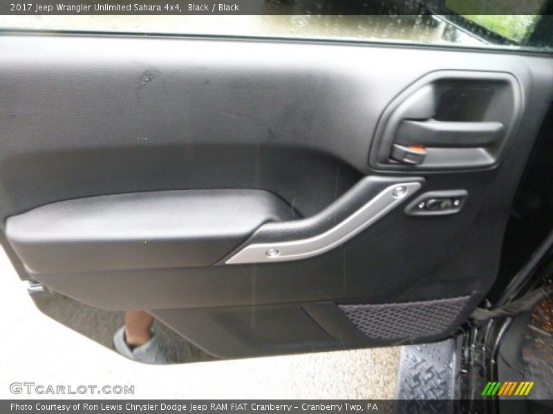 Black / Black 2017 Jeep Wrangler Unlimited Sahara 4x4