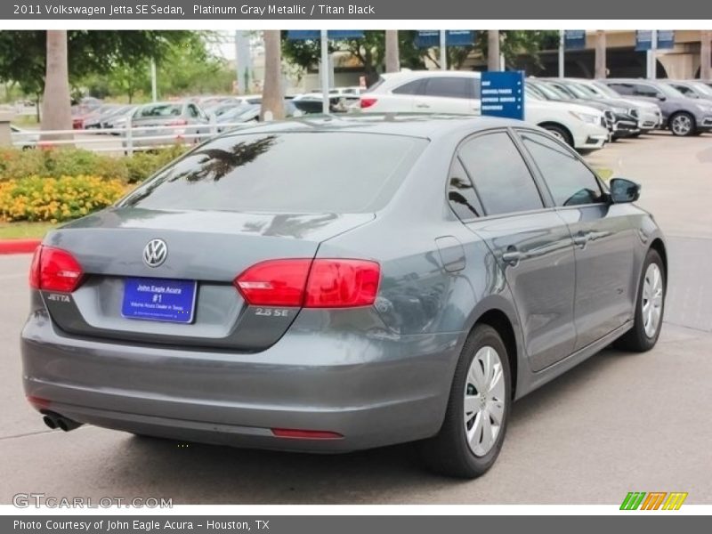 Platinum Gray Metallic / Titan Black 2011 Volkswagen Jetta SE Sedan