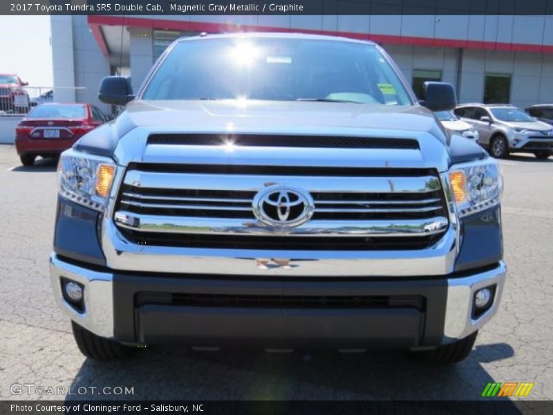 Magnetic Gray Metallic / Graphite 2017 Toyota Tundra SR5 Double Cab