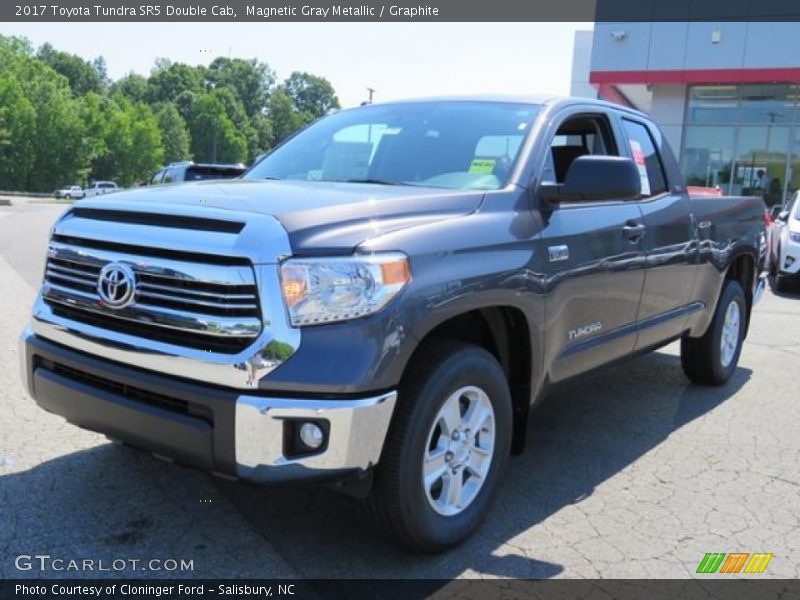 Magnetic Gray Metallic / Graphite 2017 Toyota Tundra SR5 Double Cab