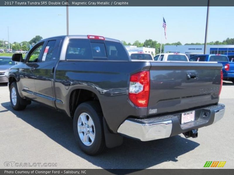 Magnetic Gray Metallic / Graphite 2017 Toyota Tundra SR5 Double Cab