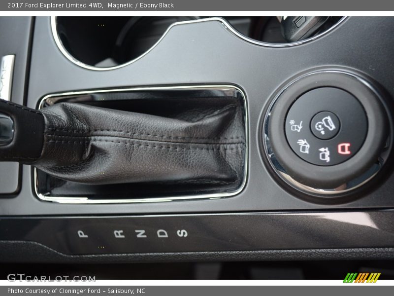 Magnetic / Ebony Black 2017 Ford Explorer Limited 4WD