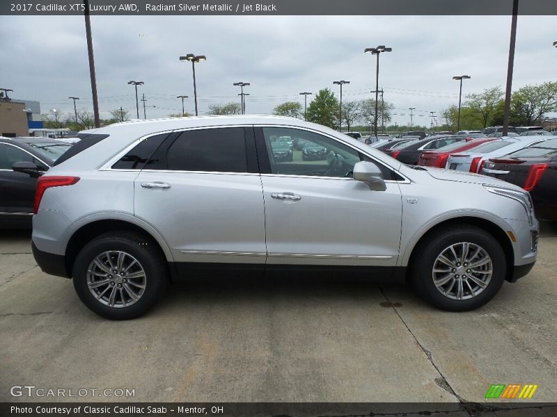 Radiant Silver Metallic / Jet Black 2017 Cadillac XT5 Luxury AWD