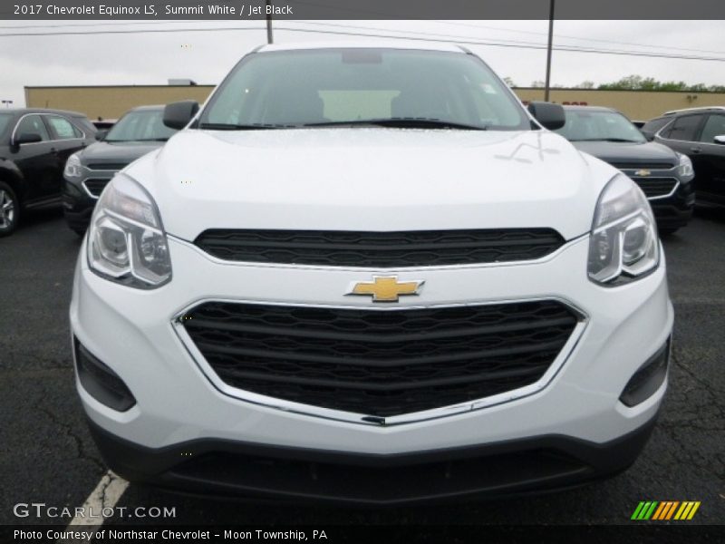 Summit White / Jet Black 2017 Chevrolet Equinox LS